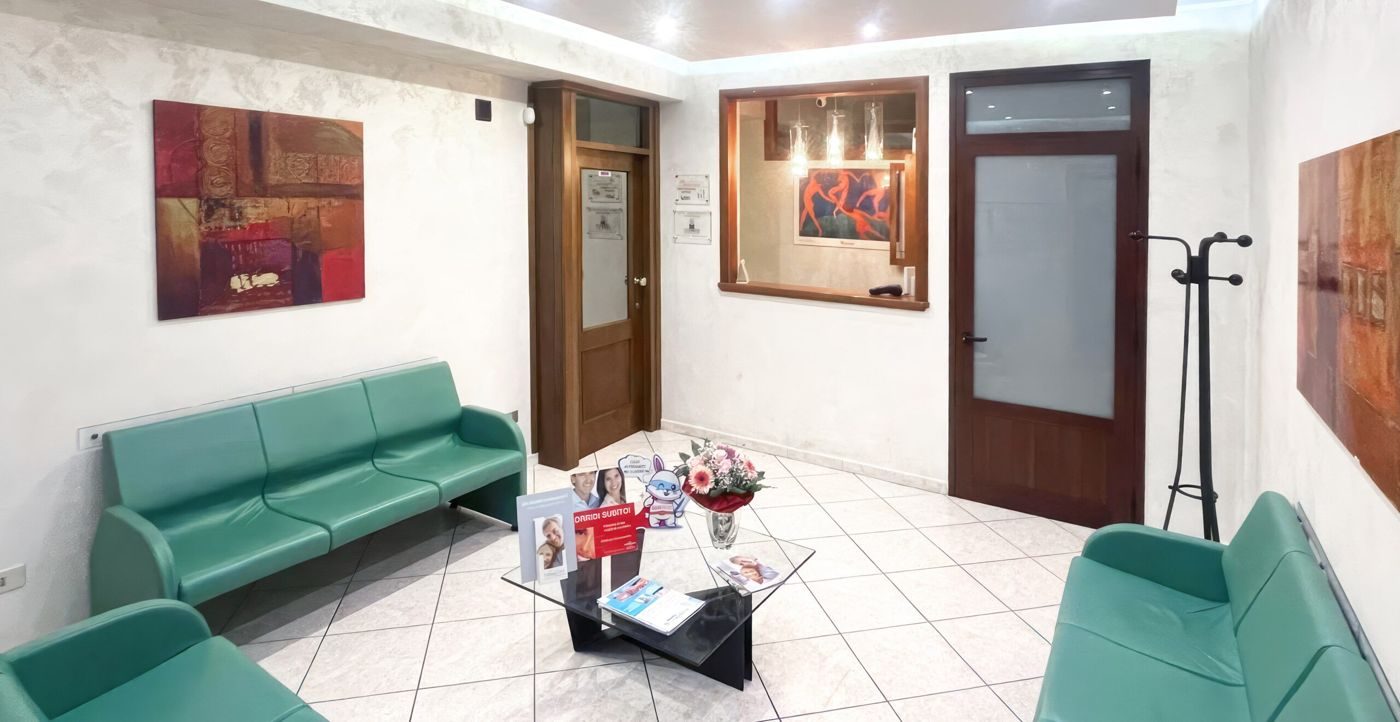 La sala d’attesa della sede di Spezzano Albanese
